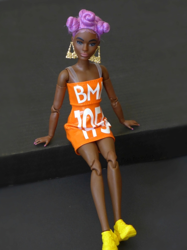 Mattel Barbie Doll Accessory Lot of 8 ROUND MODERN HAIRBRUSHES Hair Brush  LOGO